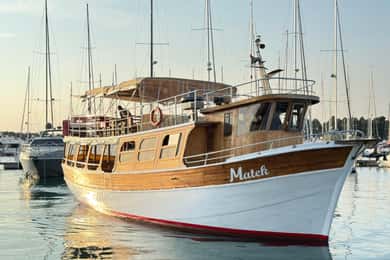 Novigrad: Bootstour zur Delfinbeobachtung bei Sonnenuntergang mit Matek