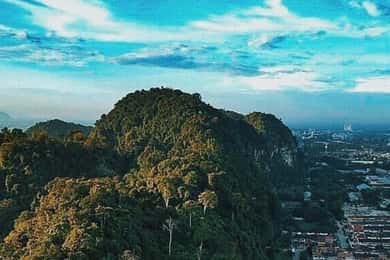 From Penang: Inspiring Ipoh Private Day Tour