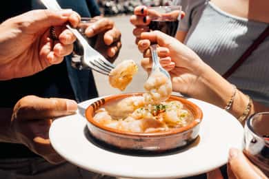 Madrid: tour de degustação de tapas com bebidas e guia local
