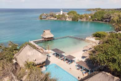 Rosario Islands: Day Pass with Transportation and Lunch Included.