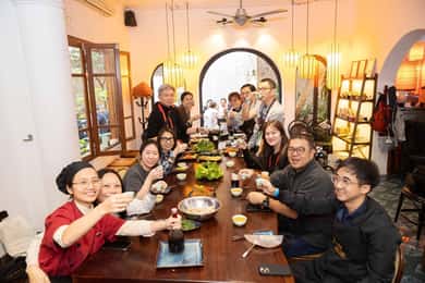 Hanoi: Cooking Class in a Local Villa with Market Tour