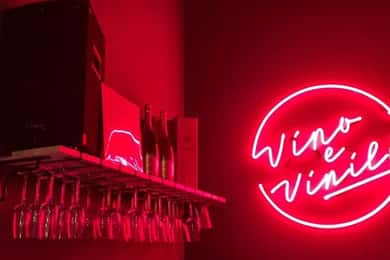 Wines and Vinyls - Wine tasting and music on vinyl in Rome Center