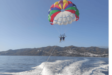 Nerja: Parasailing por Nerja y Torrox