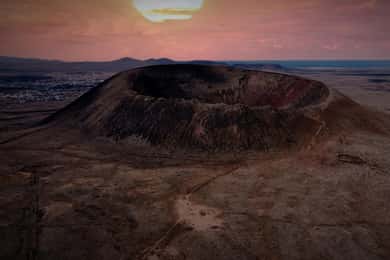 From Fuerteventura: Sunset Hike at Volcano with Scenic Views