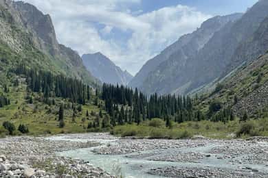 Ala-Archa National Park & Bishkek Top Attractions (en dag)