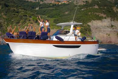 From La Spezia: Cinque Terre Boat Trip with Food Tastings