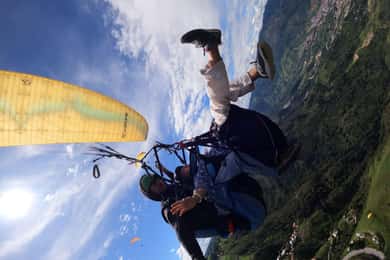 Medellin: Paragliding flight with GoPro photos and videos