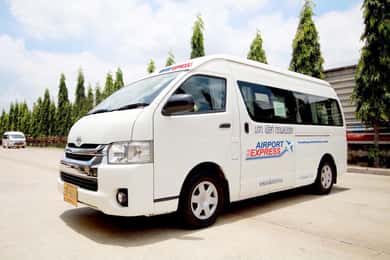 Bangkok: Transfer privado do aeroporto em van