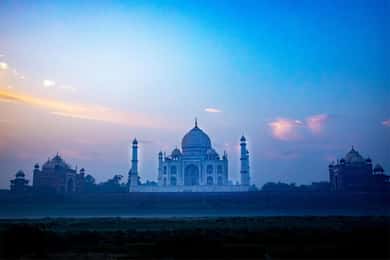 Desde Jaipur: Excursión al Amanecer del Taj con Fatehpur Sikri y Abhaneri