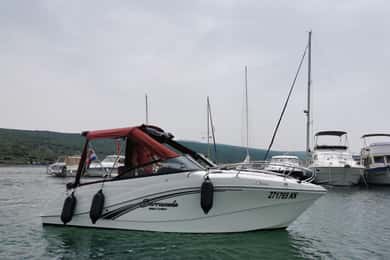 Dunat/Krk: Boot huren Oki Barracuda 585