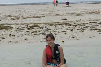 Diani Beach: Glass Bottom Boat, Snorkeling & Sun Bank Tour