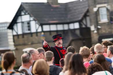 Tower of London: Early Access with Crown Jewels & Beefeaters