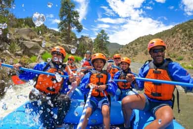 Cañon City: Bighorn Sheep Canyon Rafting Trip