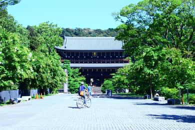 Kyoto: tour in e-bike alla scoperta dei tesori nascosti attraverso vicoli e templi