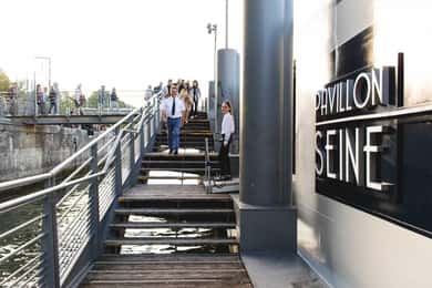 Paris: Seine river Dinner Cruise with 3-Course Gourmet Menu
