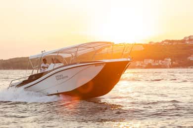 TROGIR: Blue Lagoon & 3 øer Halvdagstur med speedbåd