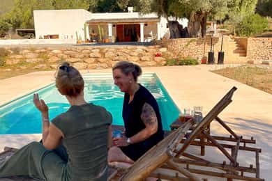 Retraite d'une demi-journée à Ibiza : yoga, relaxation et bain sonore