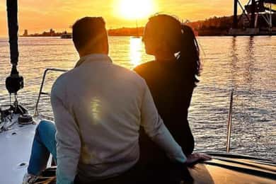 Lisboa: Seilbåtcruise i solnedgangen med vin