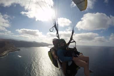 Las Palmas: tandem paragliding flights for everyone