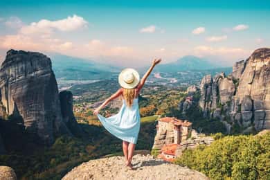 Athene naar Meteora: kloosters, grotten en tussenstops aan zee