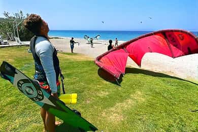 Rhodes: One-Day Kitesurfing Rental Package