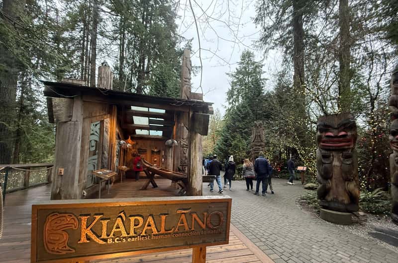 Stanley Park Totem Poles, Vancouver Book Tickets Tours