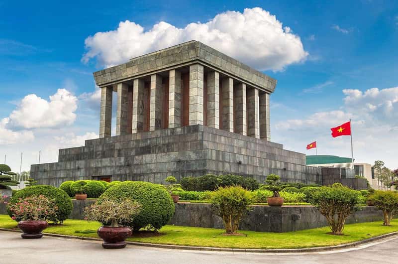 Ho Chi Minh Mausoleum, Hanoi Book Tickets Tours GetYourGuide