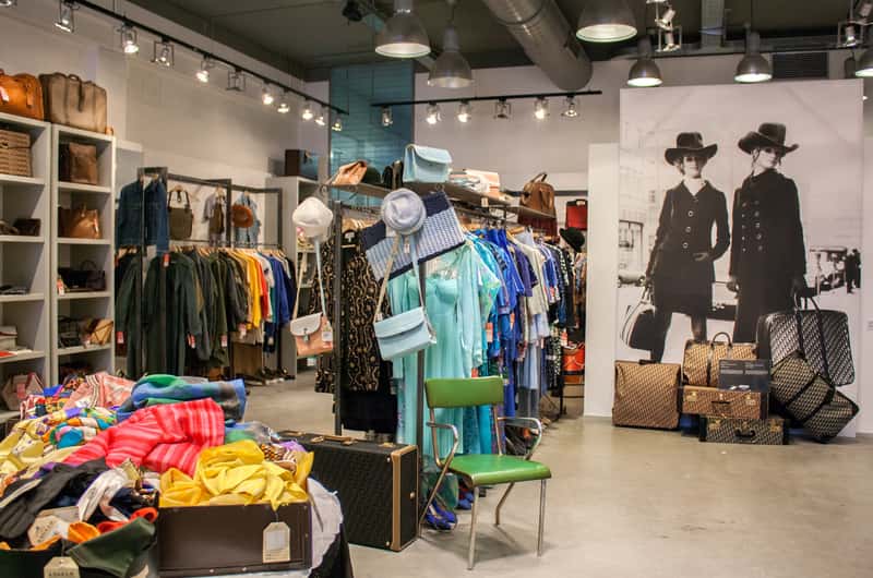 Viale Regione Siciliana Di Manuele Abbigliamento FOX AQUOS TRI - Main Image