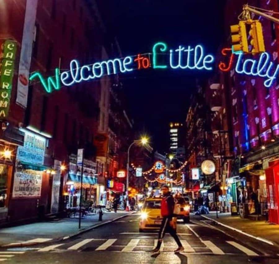 True Crime New York: NYPD-Guided Mafia Walking Tour w/ Food