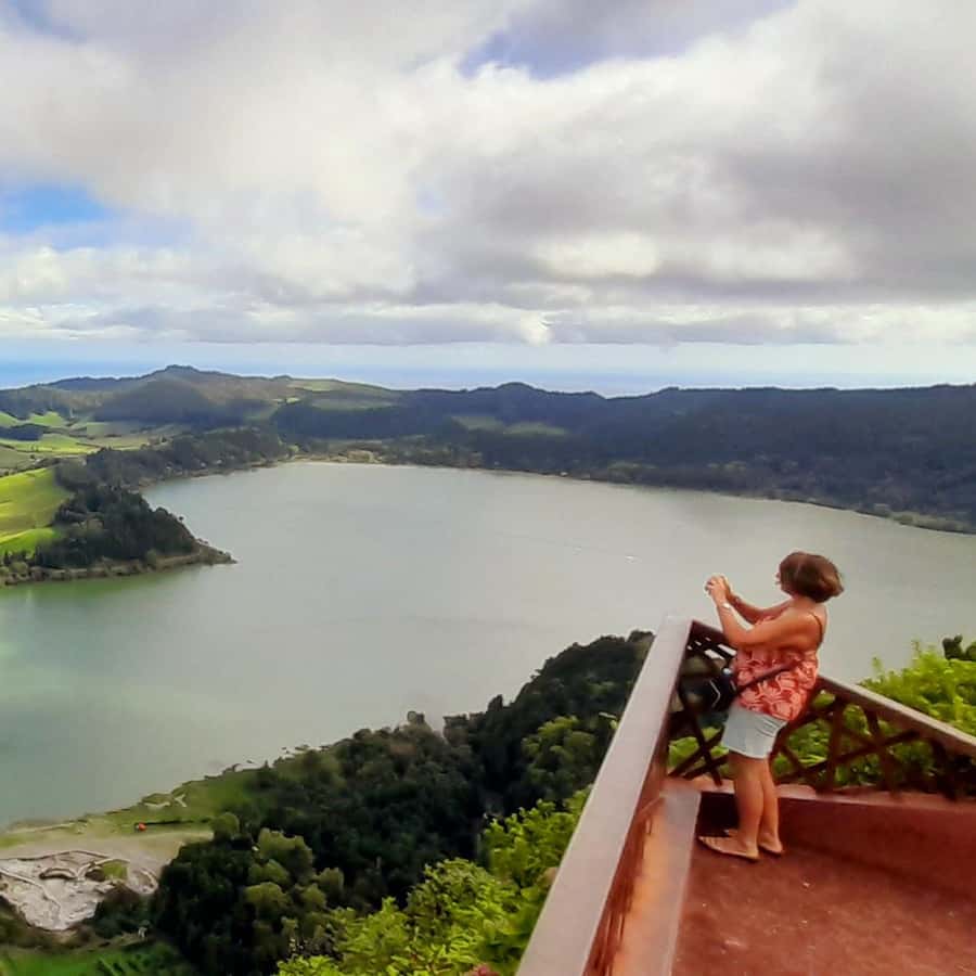 Colagem de mídia