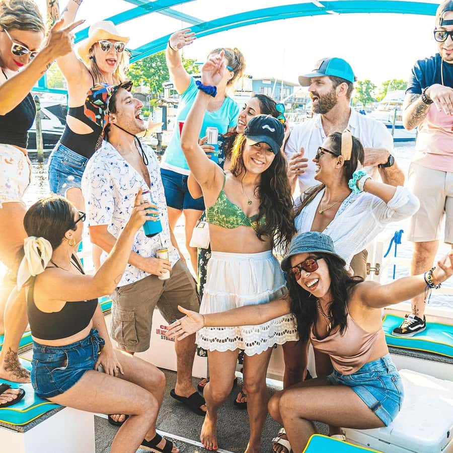Mission Bay San Diego: Paddle Pub Party Cruise