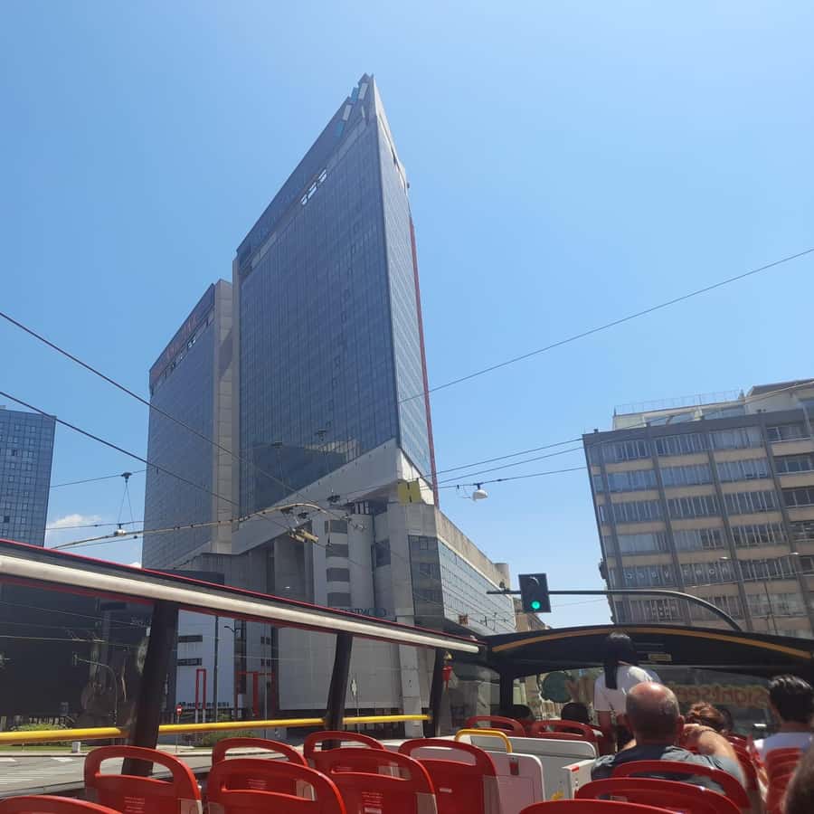 Colagem de mídia