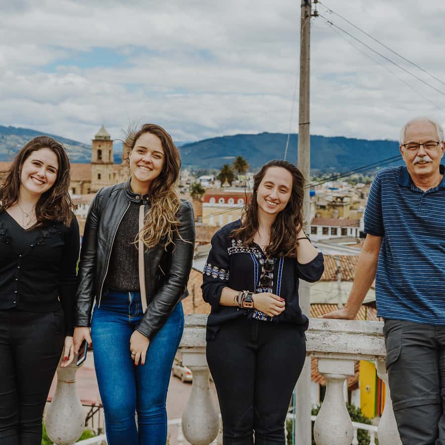 Colagem de mídia