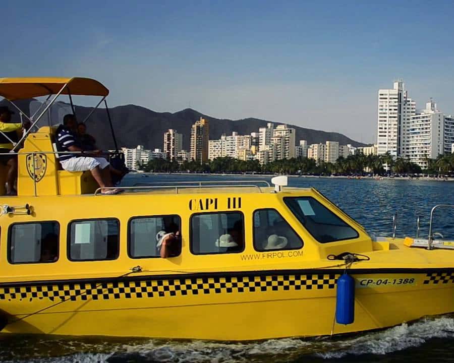 Colagem de mídia
