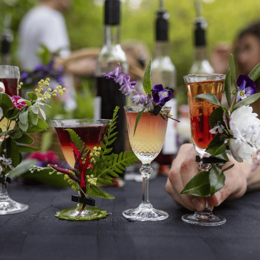 Foraging and Mixology Workshop at Firescreek