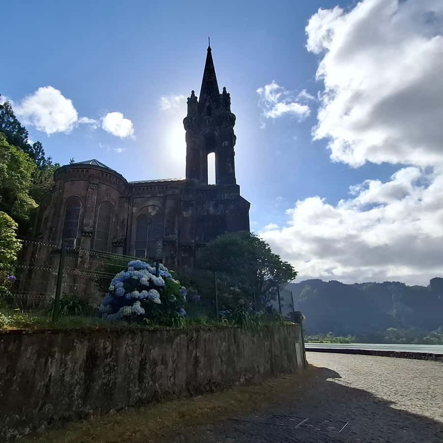 Colagem de mídia