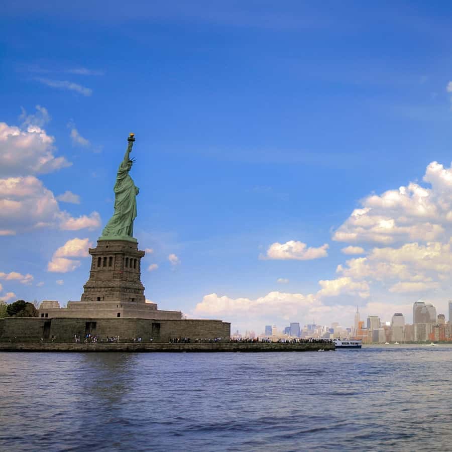 New York: Statue of Liberty and Hop-On Hop-Off Bus Tour