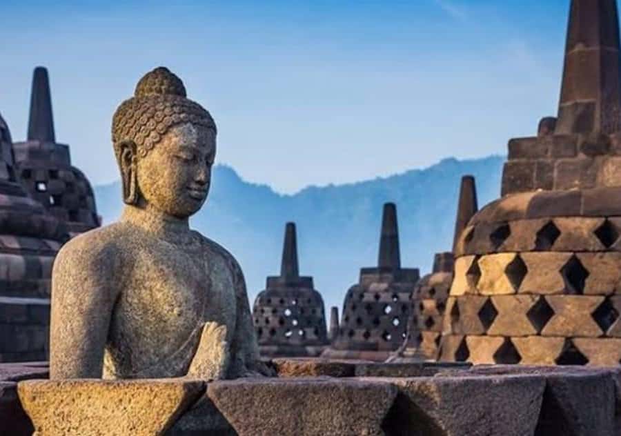 ボロブドゥール寺院 ミニチュア 銀細工 インドネシア製 ボロブドゥール寺院 ミニチュア 銀細工 インドネシア製 - メルカリ