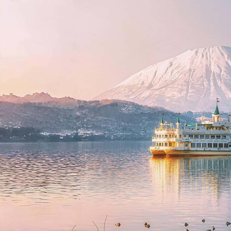 キノーピォ Hokkaido Seasonal: Lake Toya & Noboribetsu Jigokudani Valley