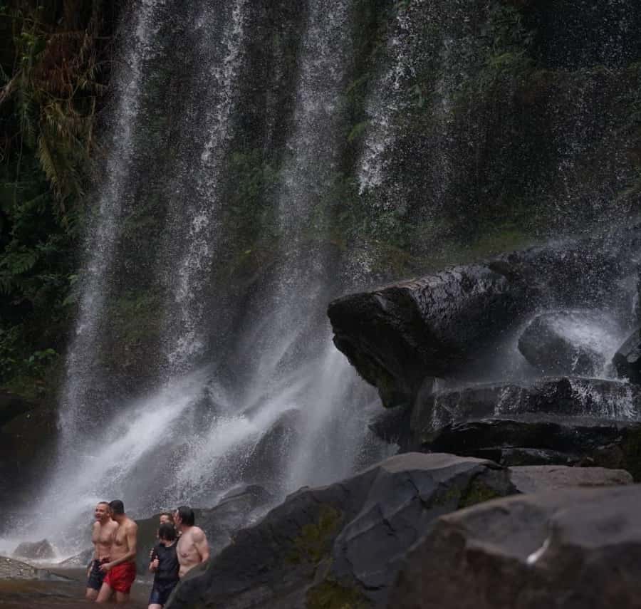 Colagem de mídia