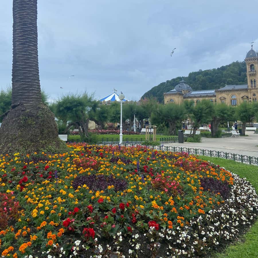 Colagem de mídia