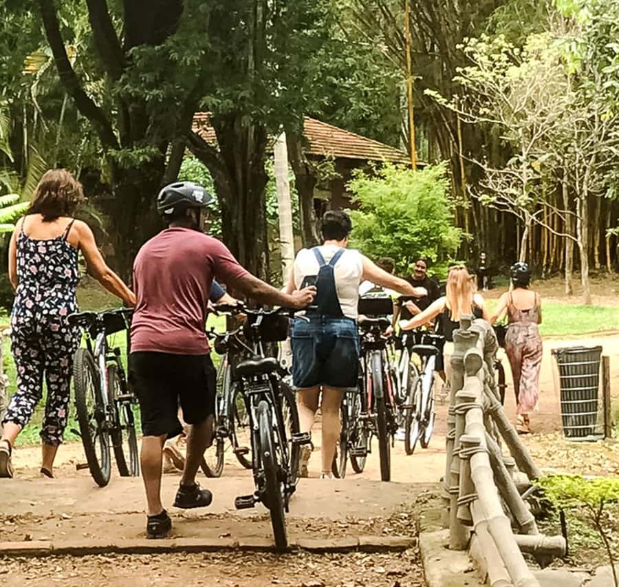 Colagem de mídia