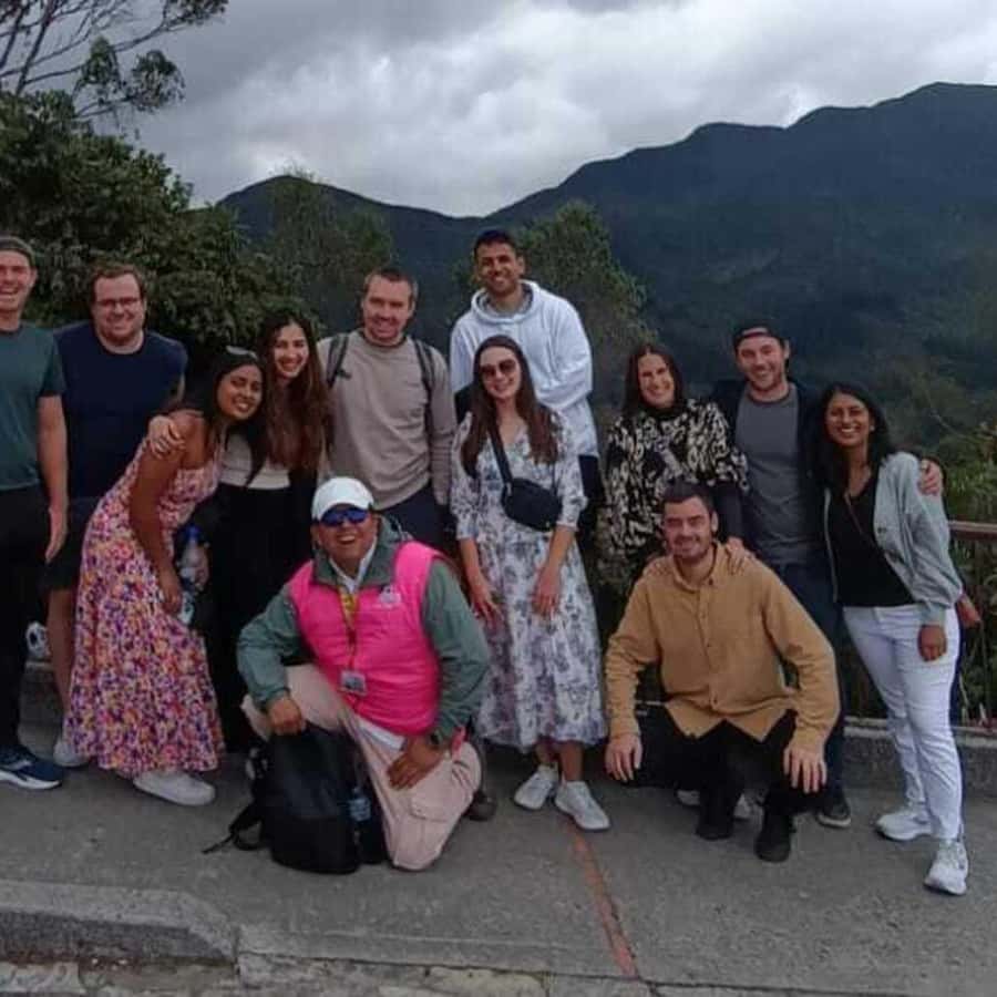 Colagem de mídia