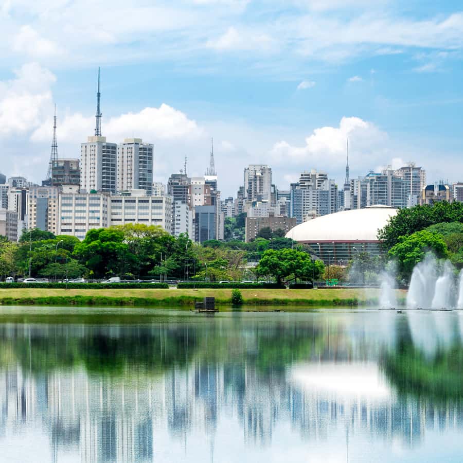 Colagem de mídia