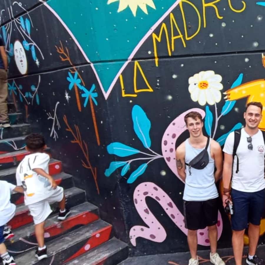 Colagem de mídia