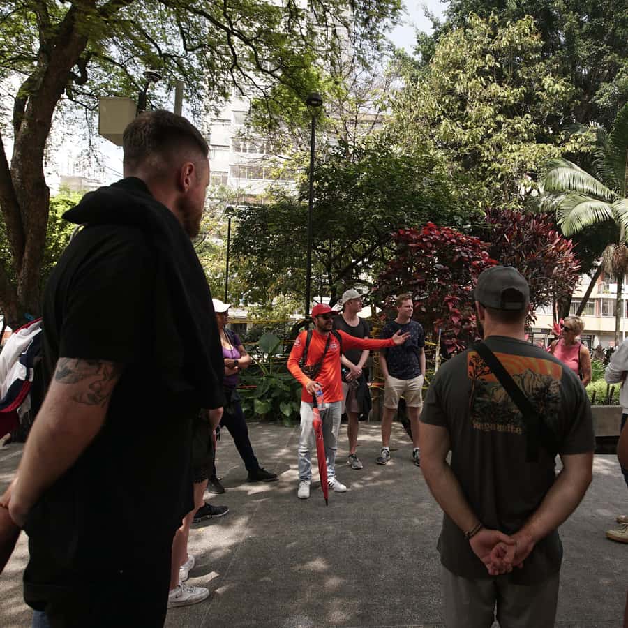 Colagem de mídia