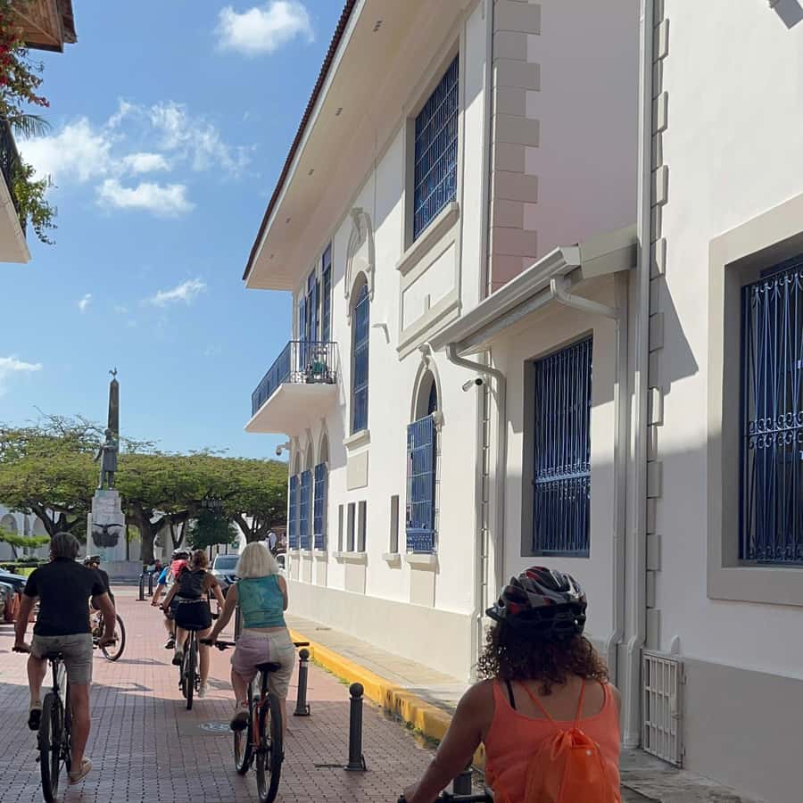 Colagem de mídia