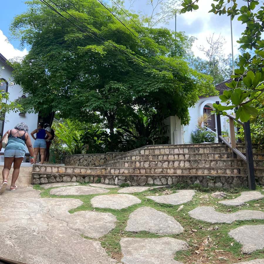 Colagem de mídia