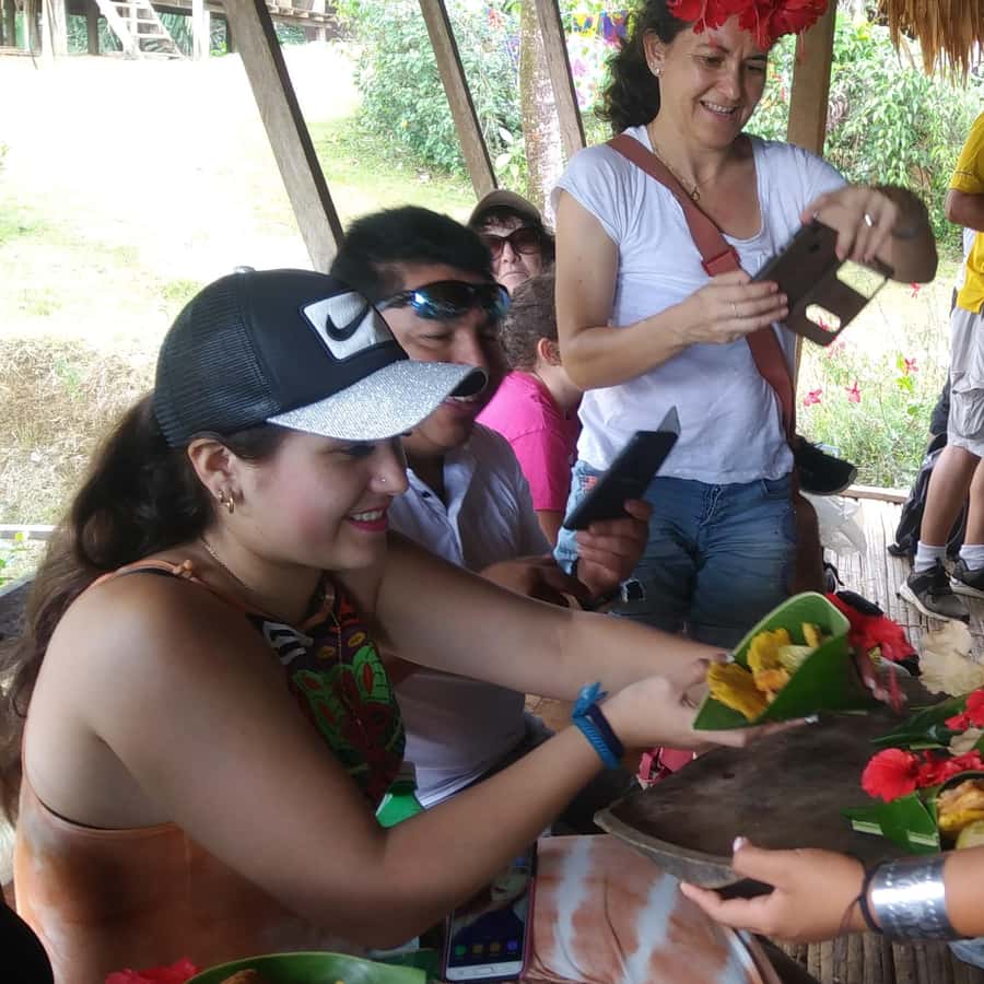 Colagem de mídia