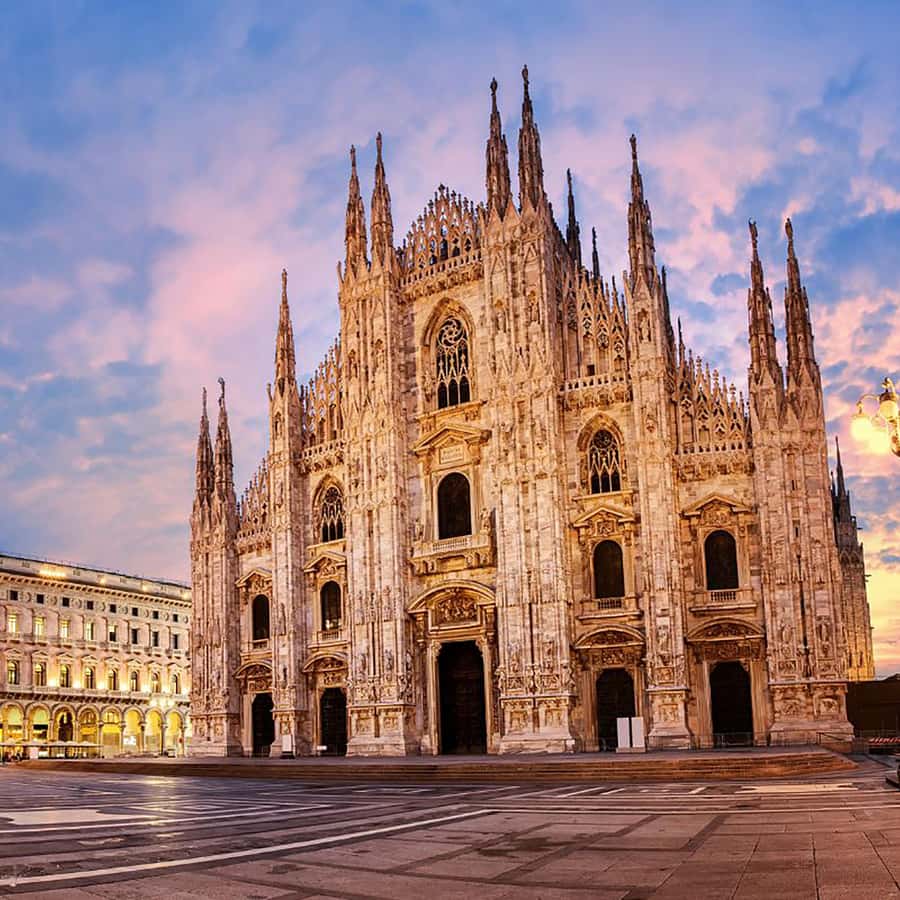 イタリア　ドゥオーモ ミラノ・ドゥオーモ大聖堂と屋上テラス・ガイドツアー